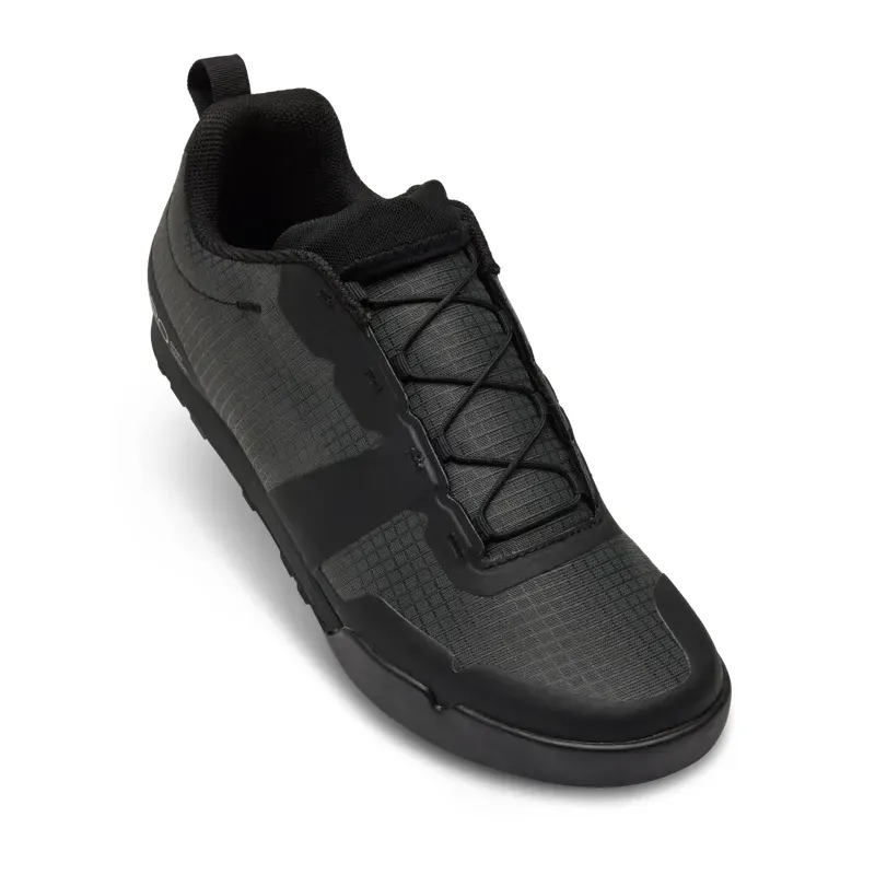 Giro Tracker Shoes in Black-1